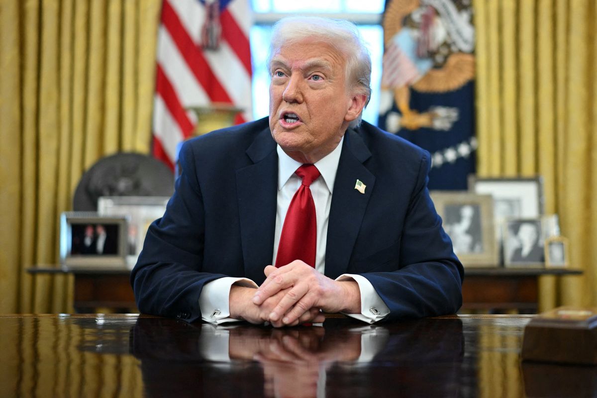 Mahkamah Banding AS Tangguhkan Tarif Trump: Implikasi Politik dan Ekonomi Global